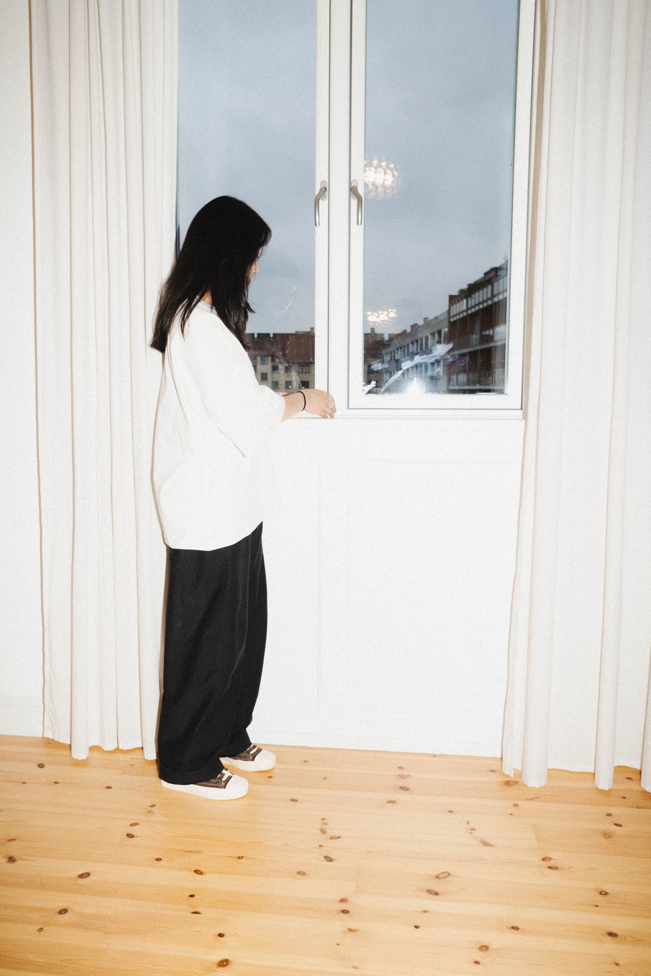 TARMAC - CHOCOLATE BROWN