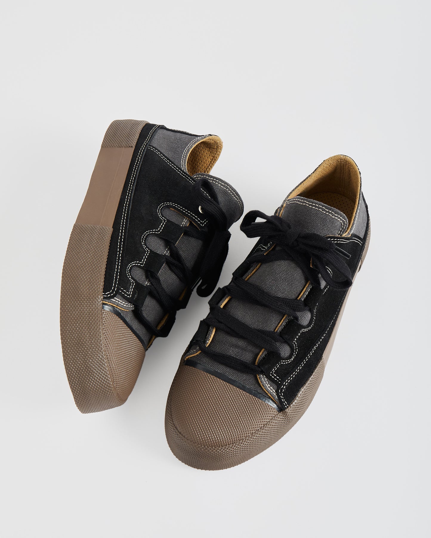 TARMAC CANVAS PLUS - QUARTZ BLACK