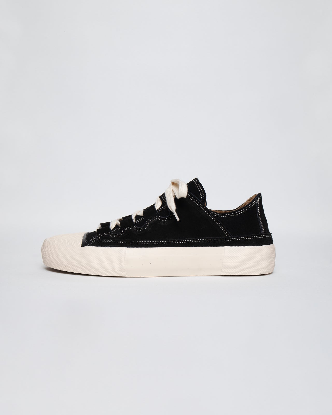 TARMAC - BLACK